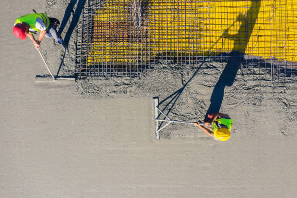 Best Concrete Pool Decks in Harlan, KY